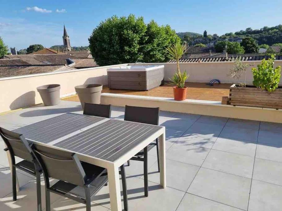 Appartement Neuf Avec Spa Saint-Martin-dʼArdèche Kültér fotó
