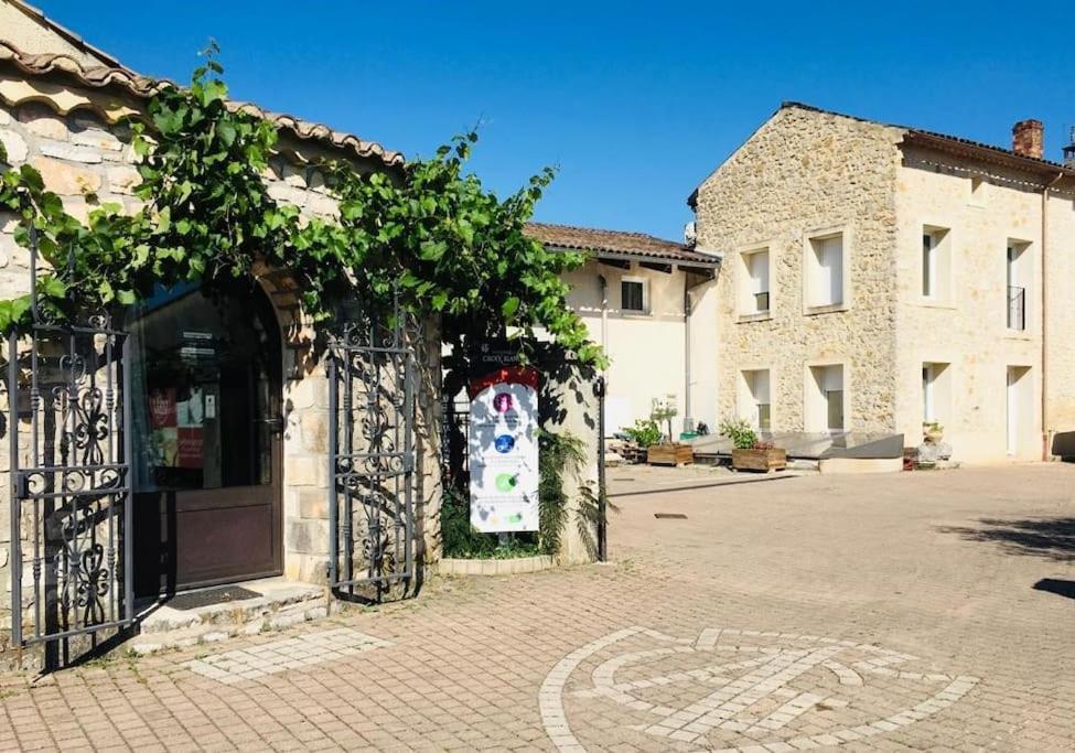 Appartement Neuf Avec Spa Saint-Martin-dʼArdèche Kültér fotó